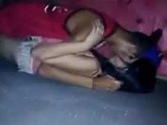 Ha estou cansada, já dei muito hoje caralho - Novinha na suruba no final da festinha