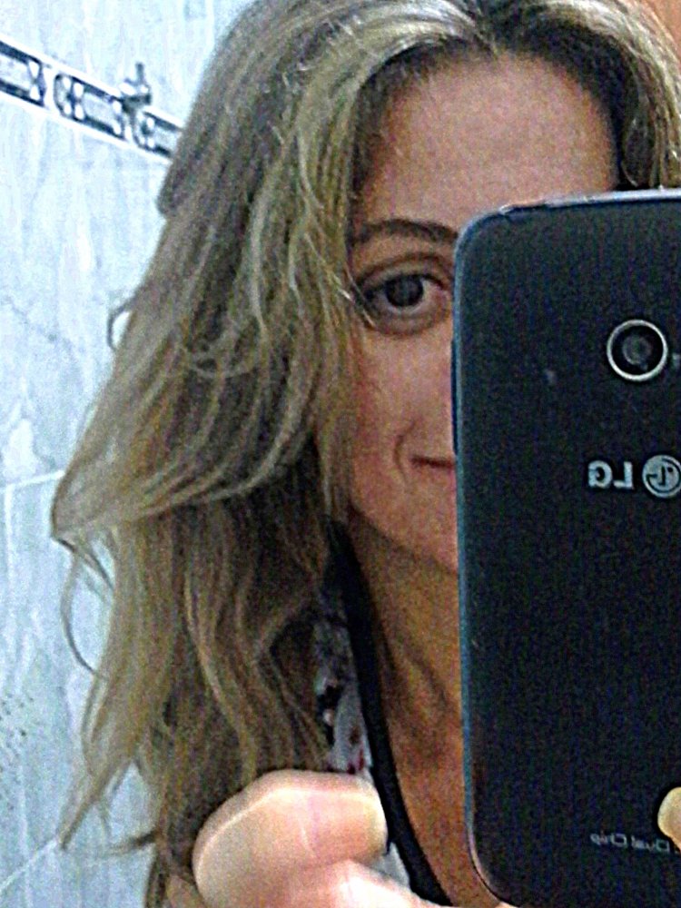 mulher brasileira maravilhosa espetacular rabuda e buceta beiçuda