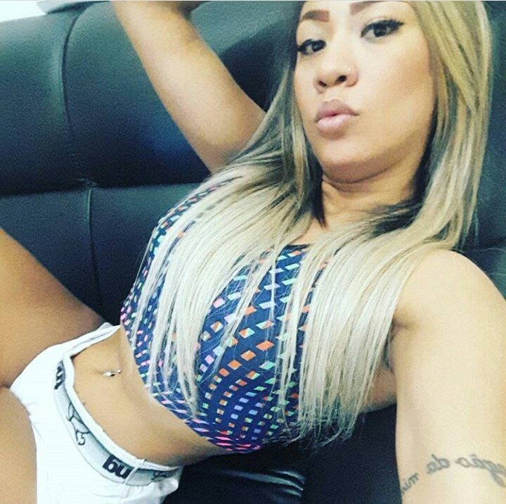Sabrina Yamazaki‏ mestiça tesuda São Paulo SP abusando da xota