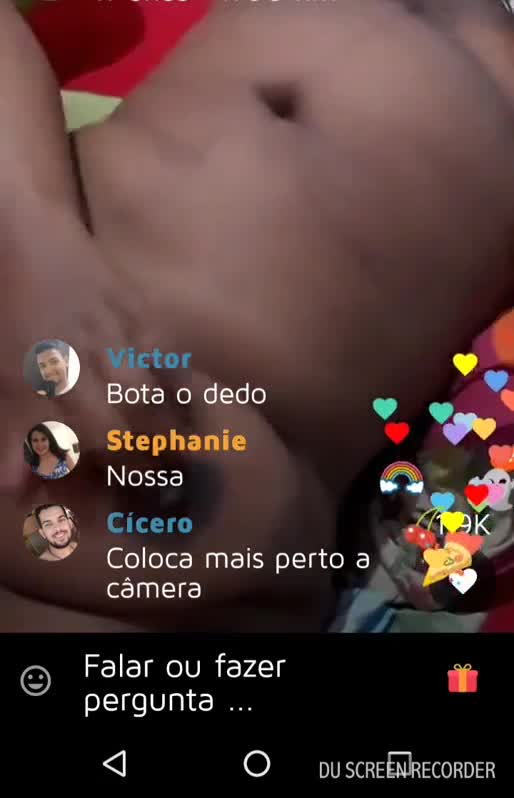 caiu na net coroa tarada mostrando a bucetinha ao vivo no Jaumo